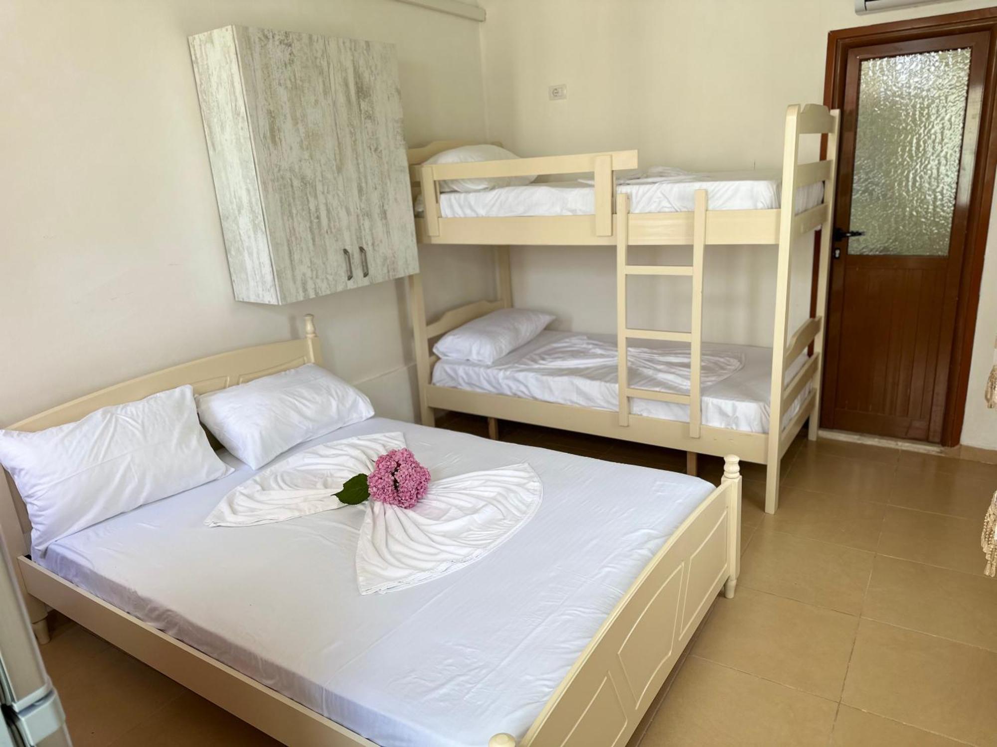 Flower'S Home Orikum Ngoại thất bức ảnh